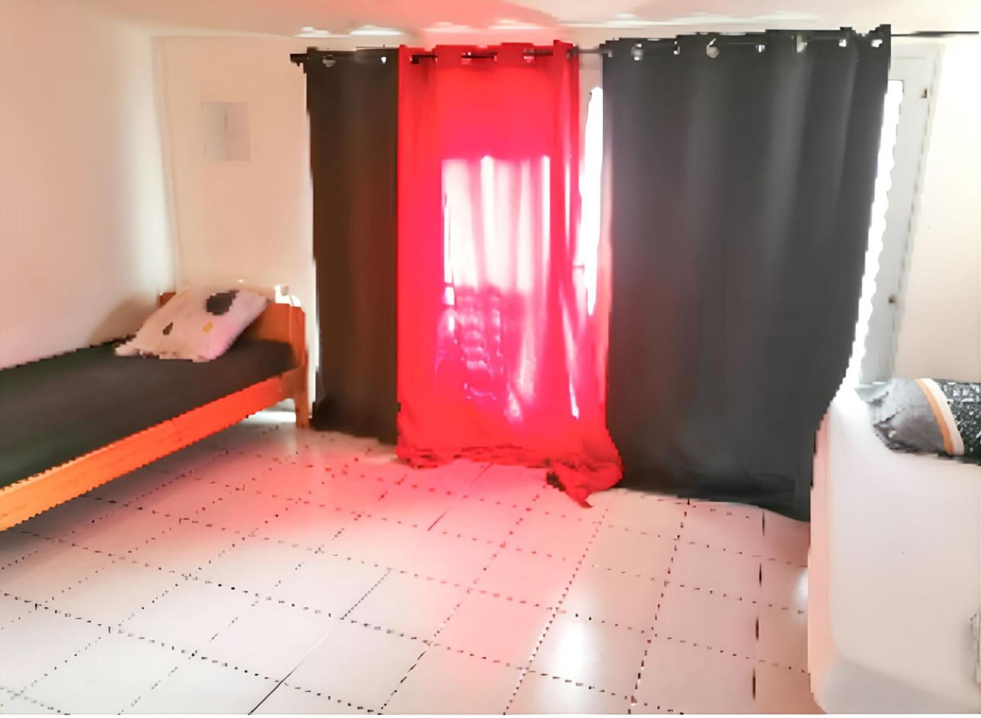 Appartement Charmant A Avignon 50 M² Terrasse Privee ภายนอก รูปภาพ